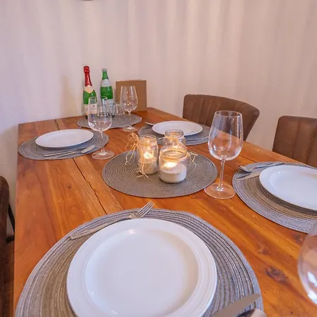 Primeloft Stadtblick - Stilvoll & Modern - Zentrum - Bis 5 Pers - Mit Parkplatz