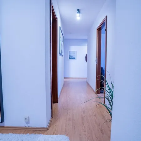 Primeloft Stadtblick - Stilvoll & Modern - Zentrum - Bis 5 Pers - Mit Parkplatz *